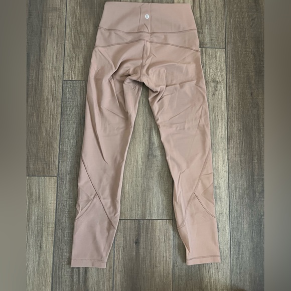 NWOT Luluemon leggings - Picture 2 of 3